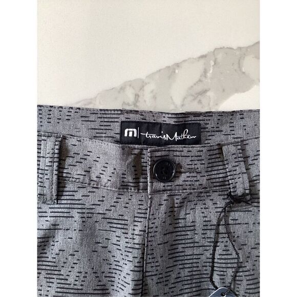 NWT Travis Mathew Go Fish Golf Shorts Sz 30 Heather Gray Palm Leaf - Picture 3 of 8